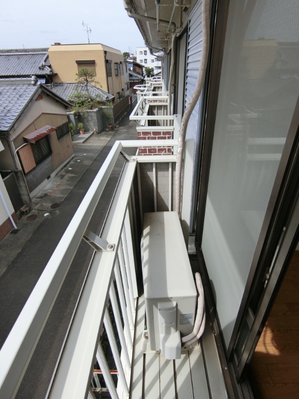 19/30 バルコニー