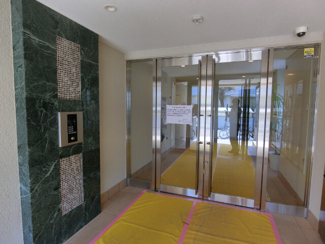 3/7 エントランス