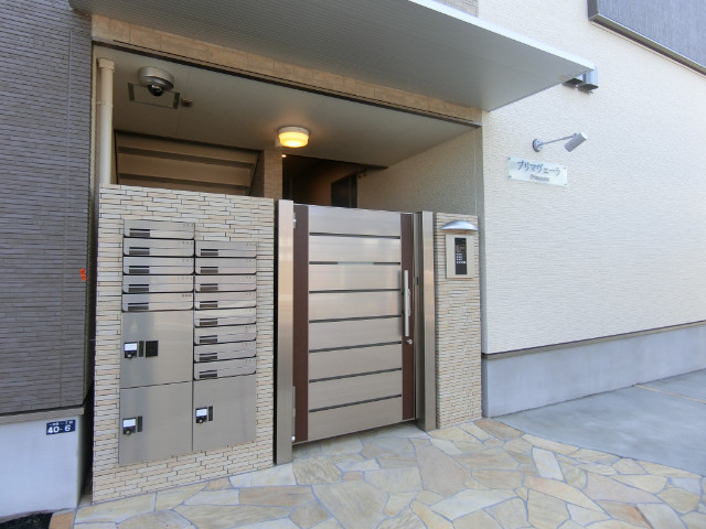 3/7 エントランス