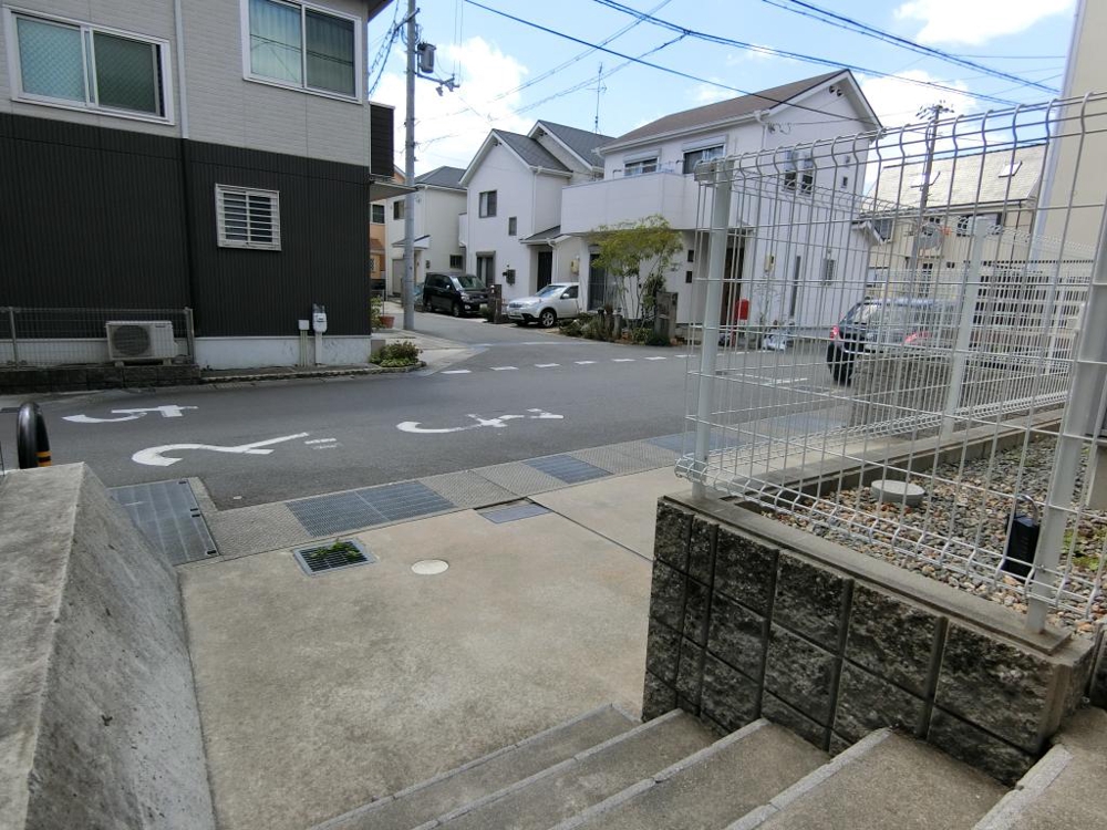 29/30 エントランス