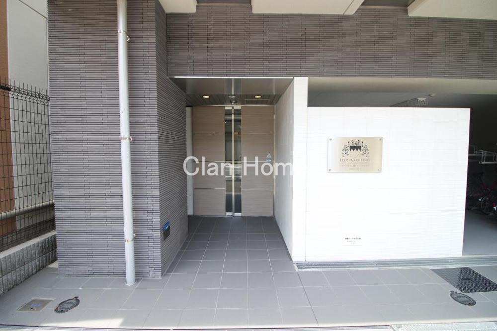 29/30 エントランス