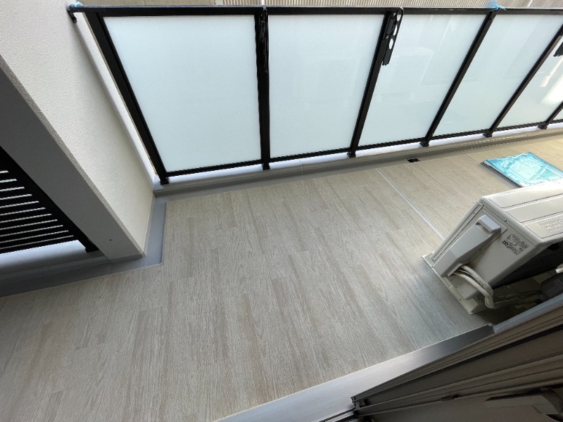 14/20 バルコニー