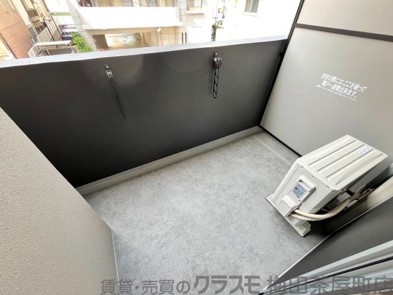 21/30 バルコニー