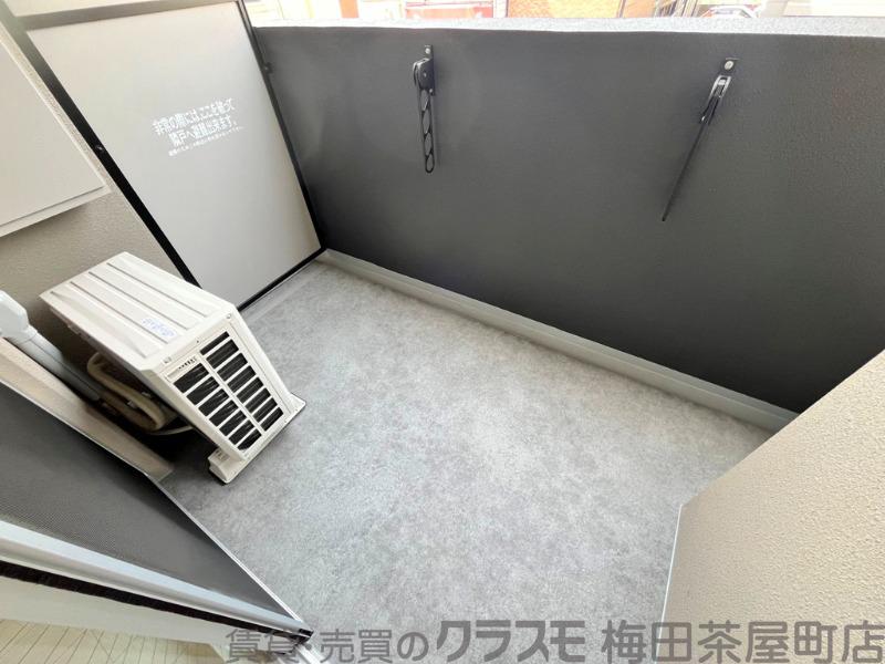 21/30 バルコニー