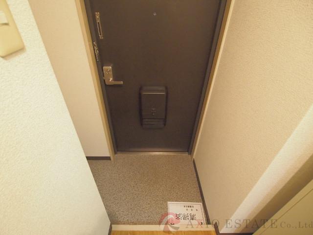 14/30 玄関