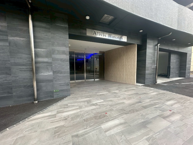 25/30 エントランス