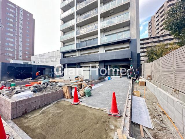 28/30 エントランス