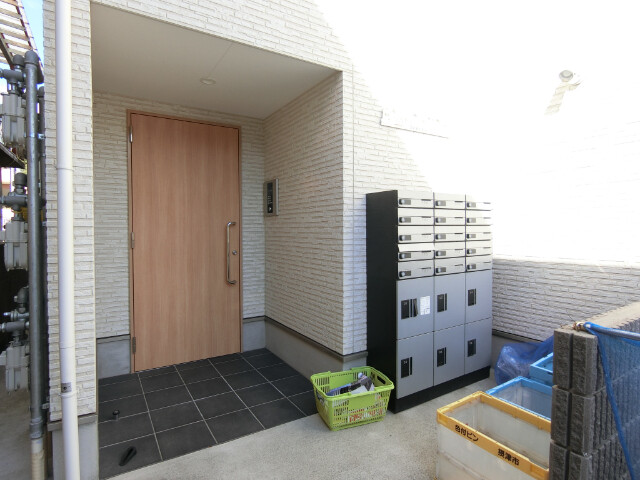 3/7 エントランス