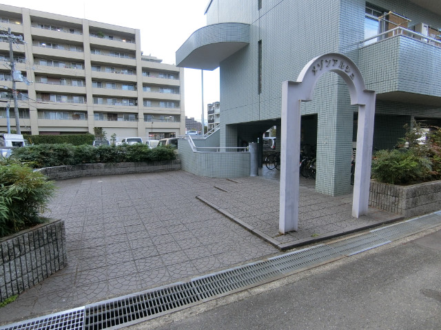 3/6 エントランス