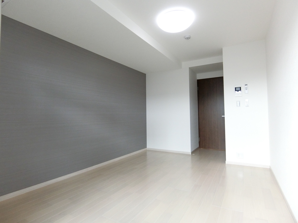 26/30 エントランス