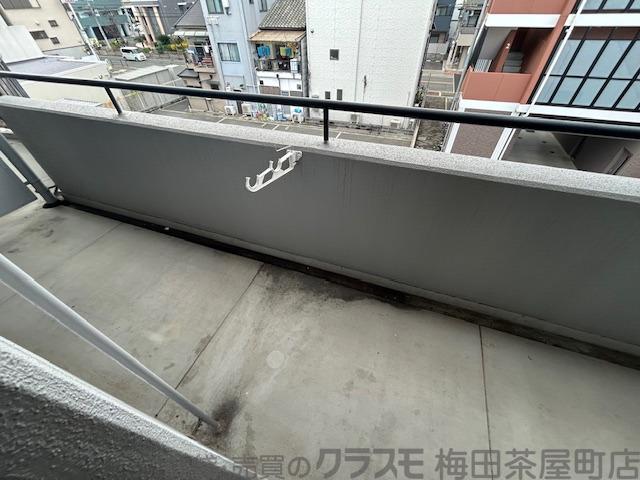 21/30 バルコニー