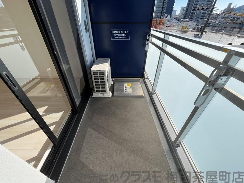 21/30 バルコニー