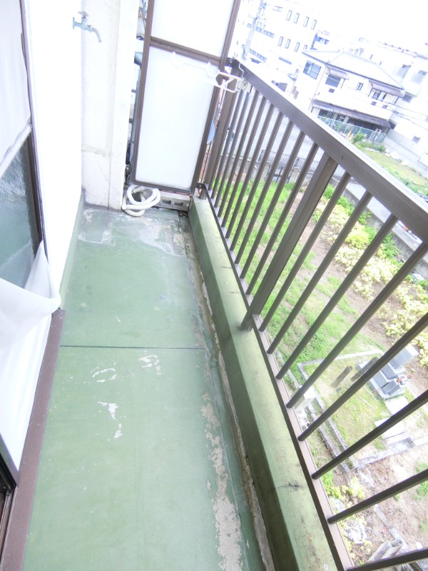 19/30 バルコニー