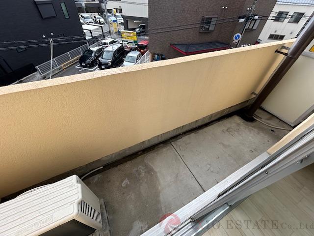 21/30 バルコニー