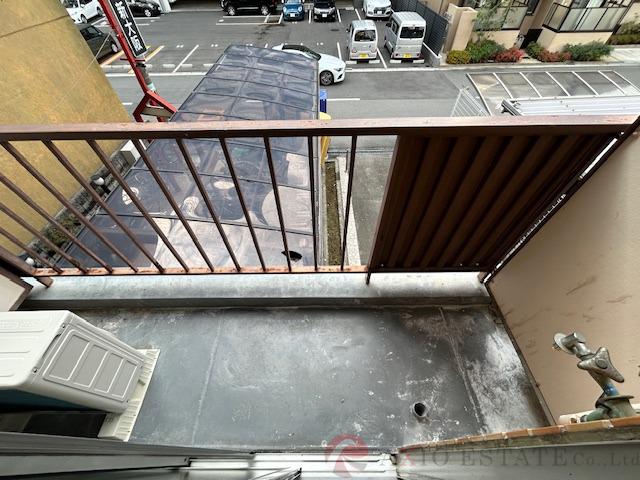 21/30 バルコニー