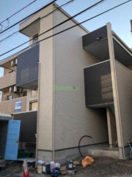 13/19 エントランス