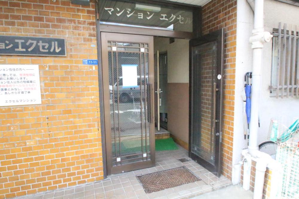 26/30 エントランス