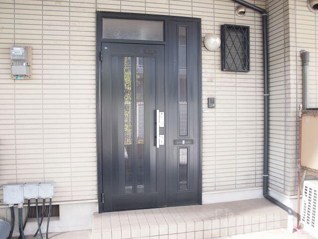 26/30 エントランス