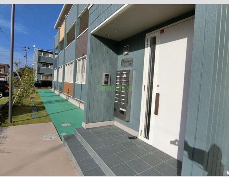 16/22 エントランス