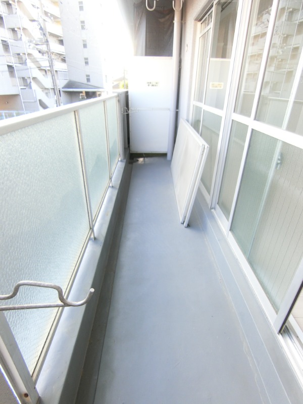 23/30 バルコニー