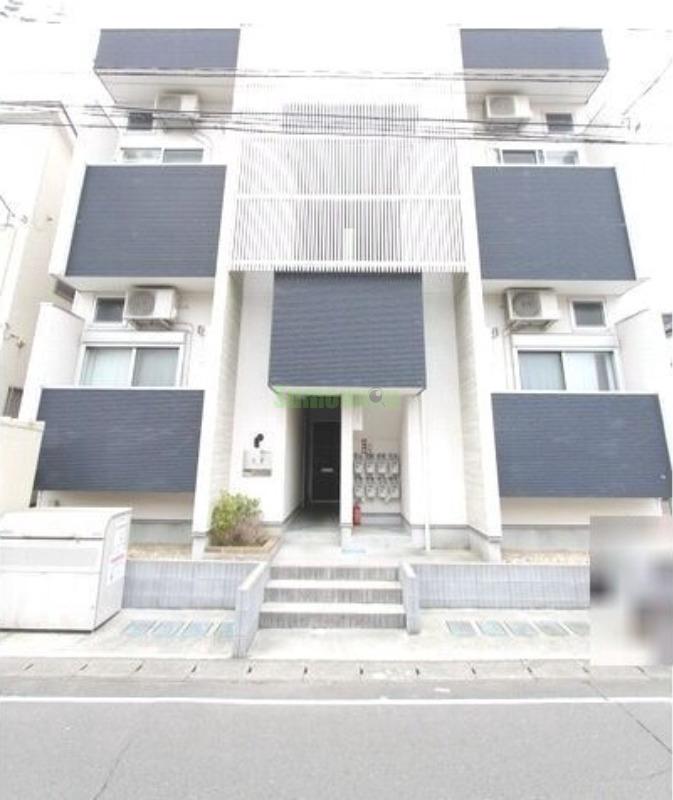 14/20 エントランス