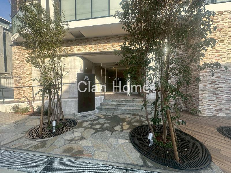 26/30 エントランス