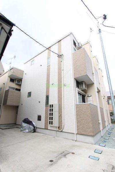 15/21 エントランス