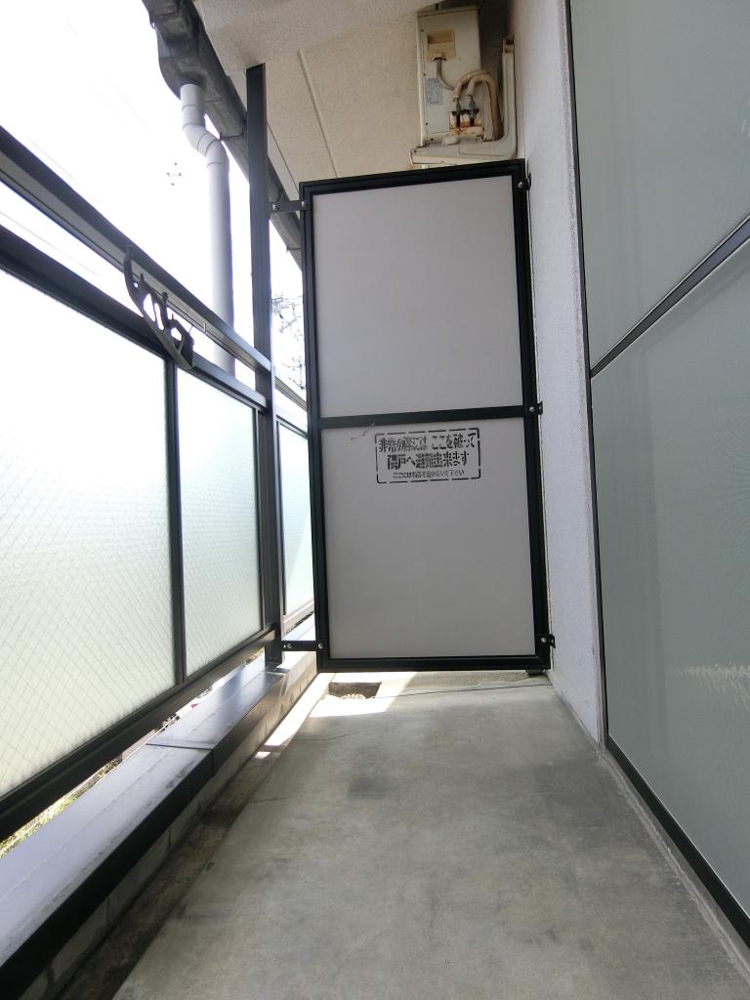 19/30 バルコニー