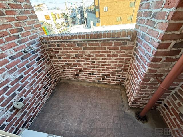 23/30 バルコニー