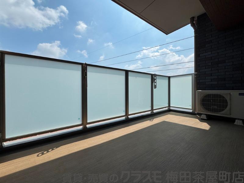 23/30 バルコニー