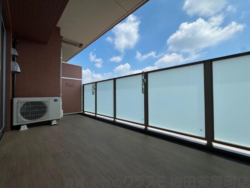 23/30 バルコニー