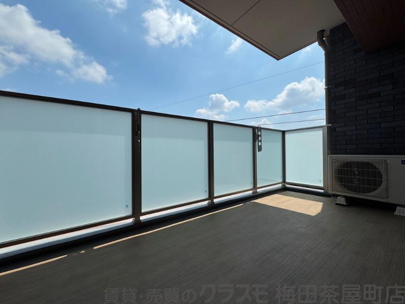 23/30 バルコニー