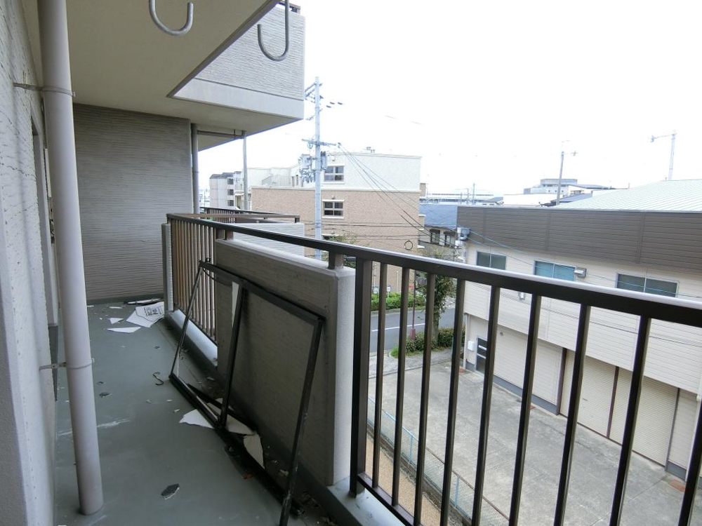 19/30 バルコニー
