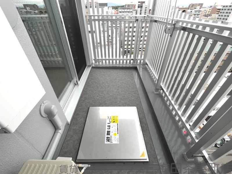 23/30 バルコニー