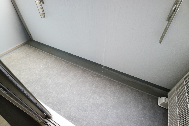 18/25 バルコニー