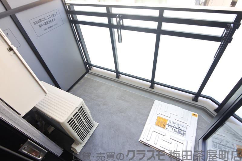 23/30 バルコニー