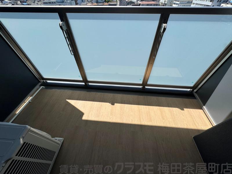 21/30 バルコニー