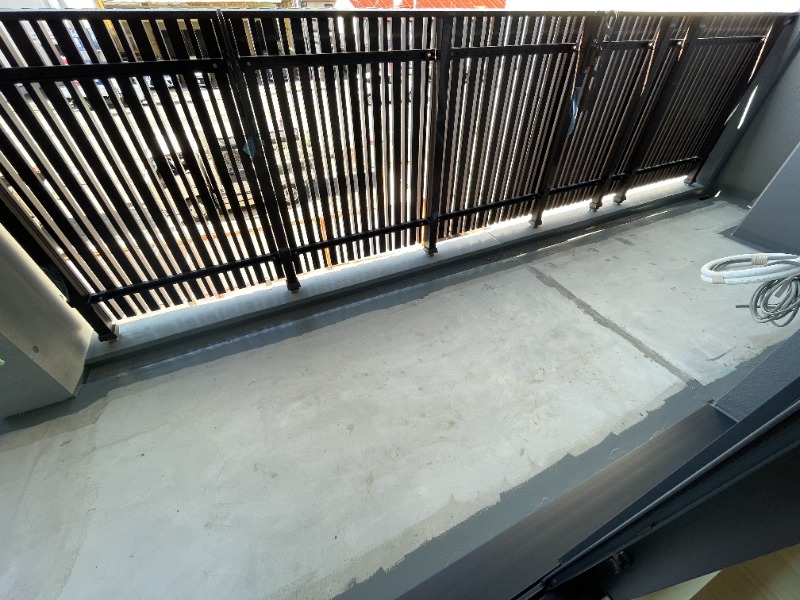 17/27 バルコニー