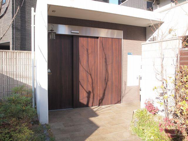 2/5 エントランス