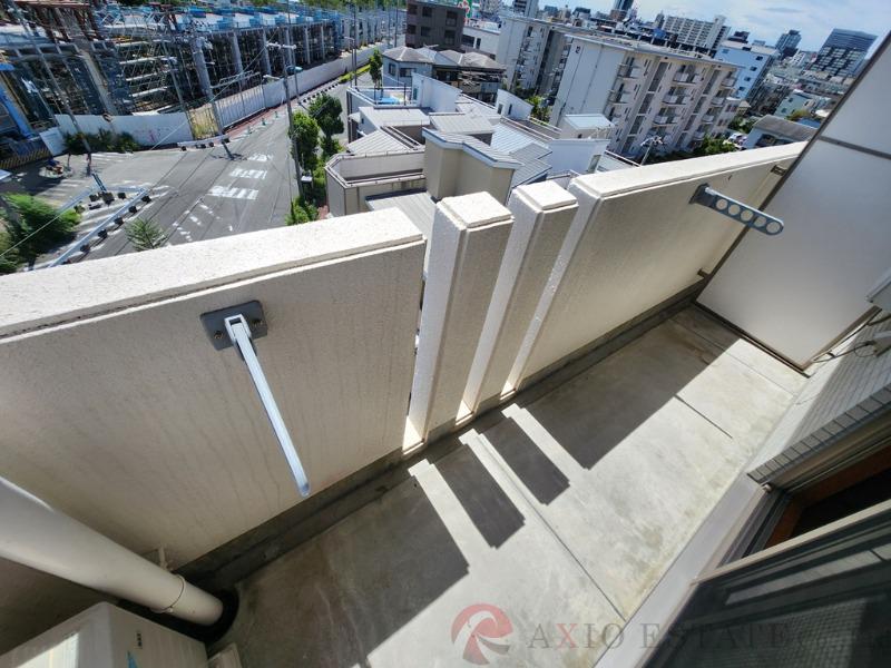 21/30 バルコニー