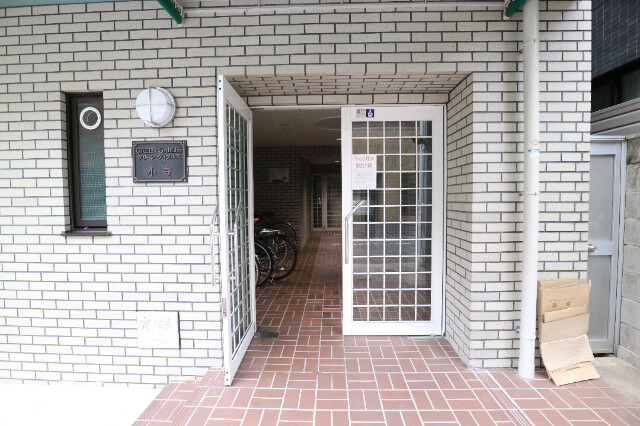 2/3 エントランス