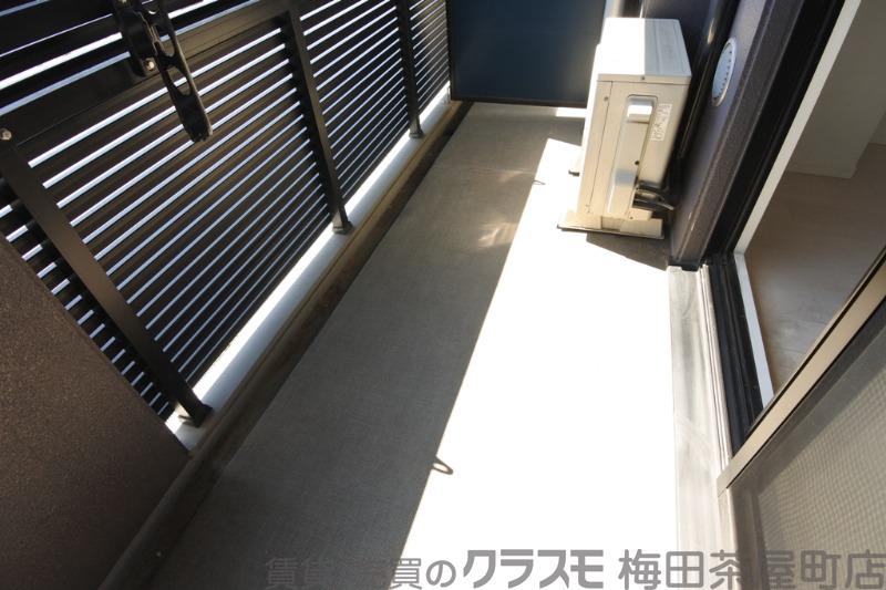 23/30 バルコニー