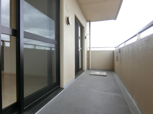 20/30 バルコニー