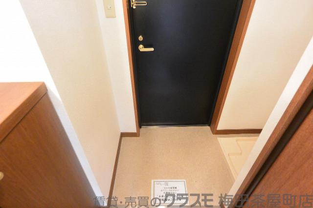 14/30 玄関
