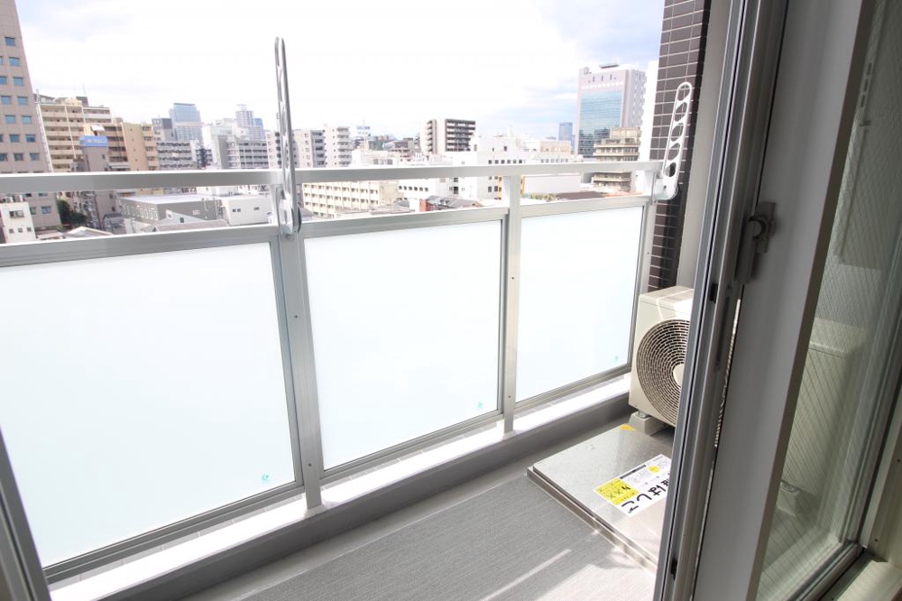 19/30 バルコニー