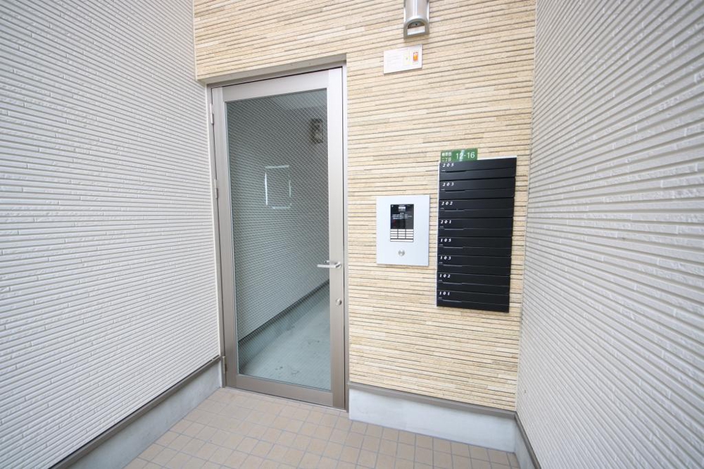 3/8 エントランス