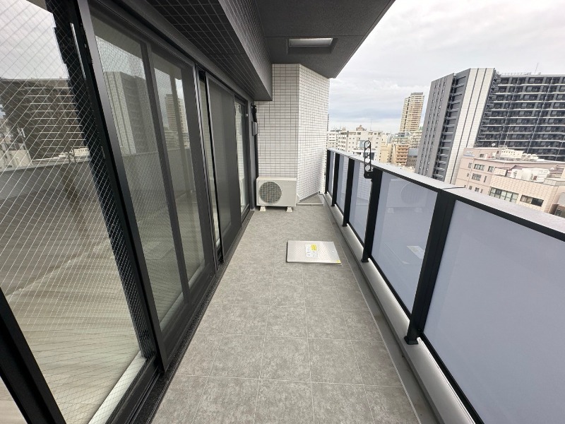 23/30 バルコニー