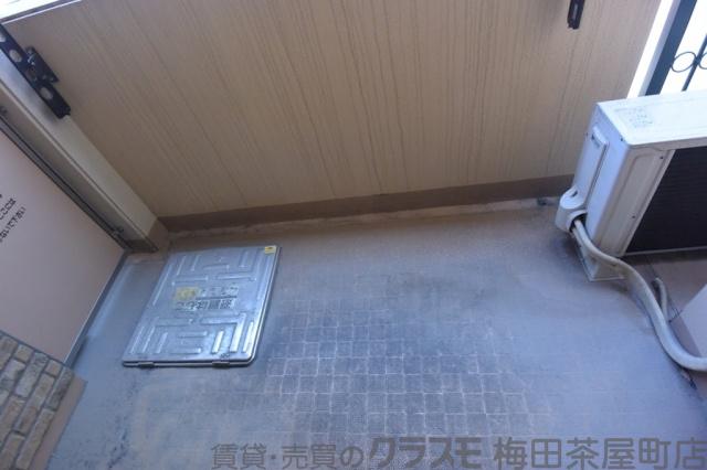 23/30 バルコニー