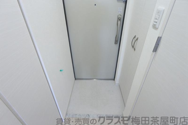 17/30 玄関