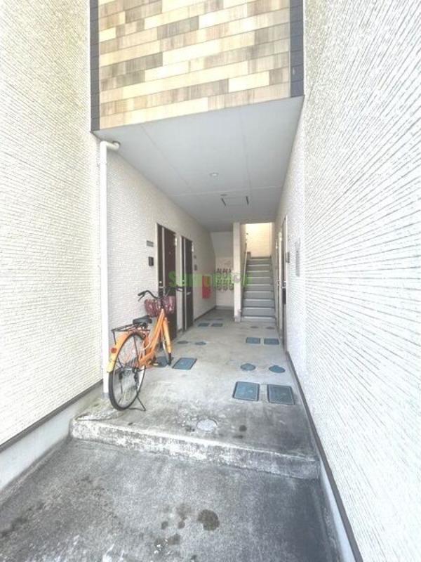 16/22 エントランス